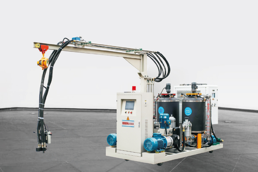 Dwuskładnikowy mobilny poliuretanowy maszyna wtrysku pod wysokim ciśnieniem ze ścieżką Dwuskładnikowy mobilny poliuretanowy maszyna wtrysku pod wysokim ciśnieniem ze ścieżką